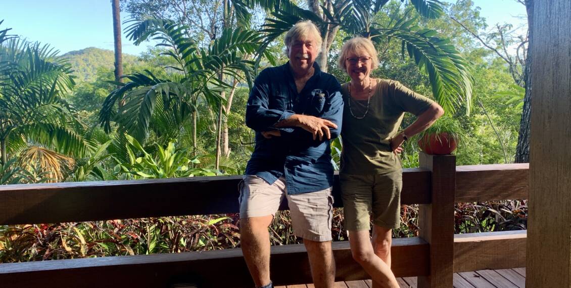 Kerstin Gernig mit Millionär Mick in Belize